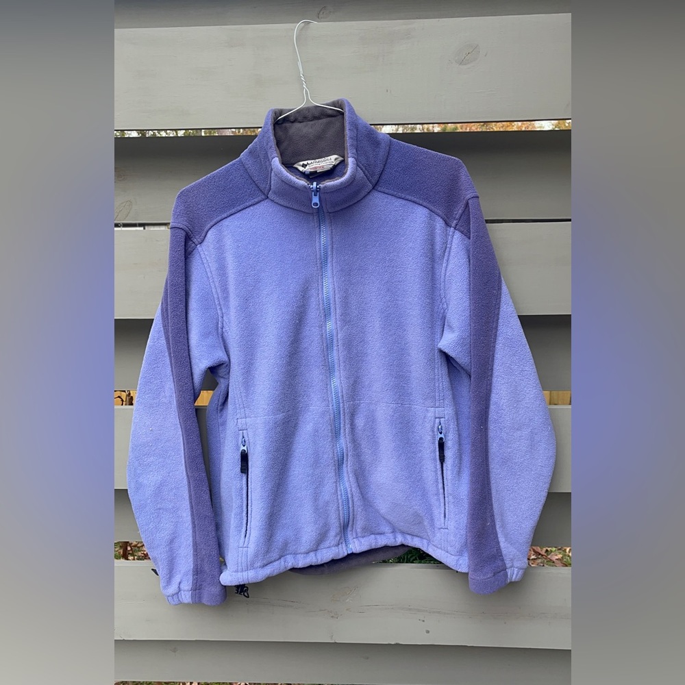 Size LG. Columbia Zip Up- Can be zipped into a coat!